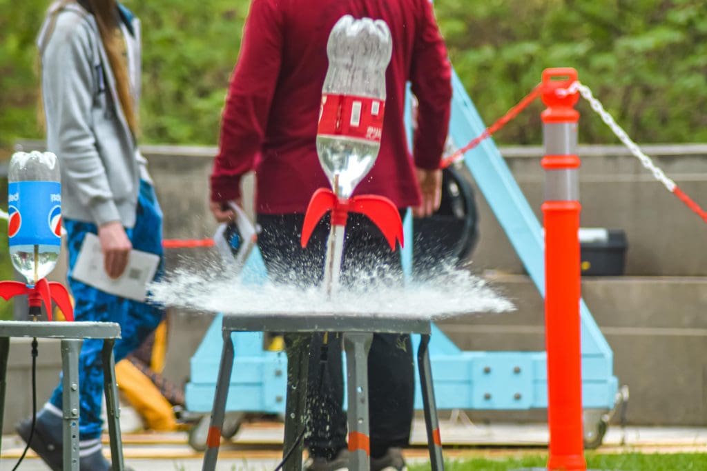 launching water rocket